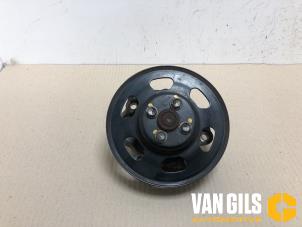 Usados Polea de bomba de agua Suzuki Alto (GF) 1.0 12V Precio de solicitud ofrecido por Van Gils Automotive