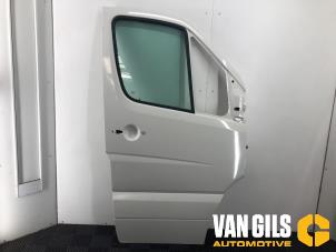 Gebrauchte Tür 2-türig rechts Volkswagen Crafter 2.5 TDI 30/35/50 Preis € 302,49 Mit Mehrwertsteuer angeboten von Van Gils Automotive