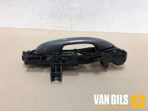 Used Rear door handle 4-door, right Mercedes E (W213) E-63 AMG S 4.0 V8 Turbo 4-Matic+ Price € 110,00 Margin scheme offered by Van Gils Automotive