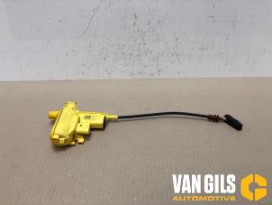 Used Motor for power rear door closer, right Mercedes E (W213) E-63 AMG S 4.0 V8 Turbo 4-Matic+ Price € 55,00 Margin scheme offered by Van Gils Automotive