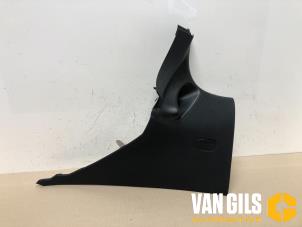 Used C-style sealing cover right Mercedes E (W213) E-63 AMG S 4.0 V8 Turbo 4-Matic+ Price € 39,99 Margin scheme offered by Van Gils Automotive