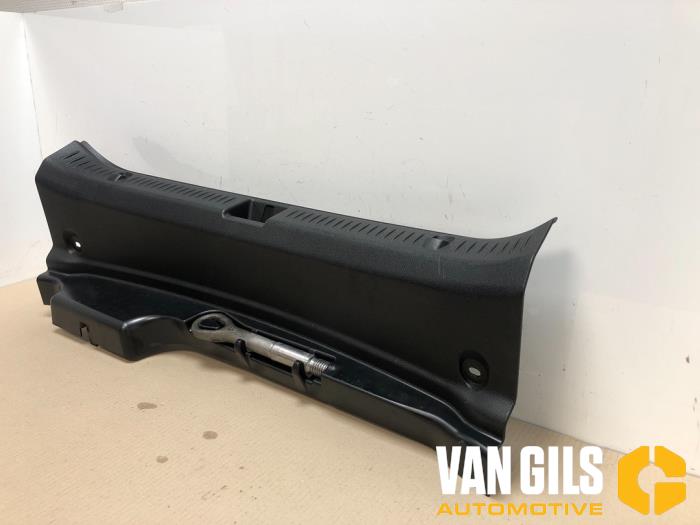 Luggage compartment trim from a Mercedes-Benz E (W213) E-63 AMG S 4.0 V8 Turbo 4-Matic+ 2019