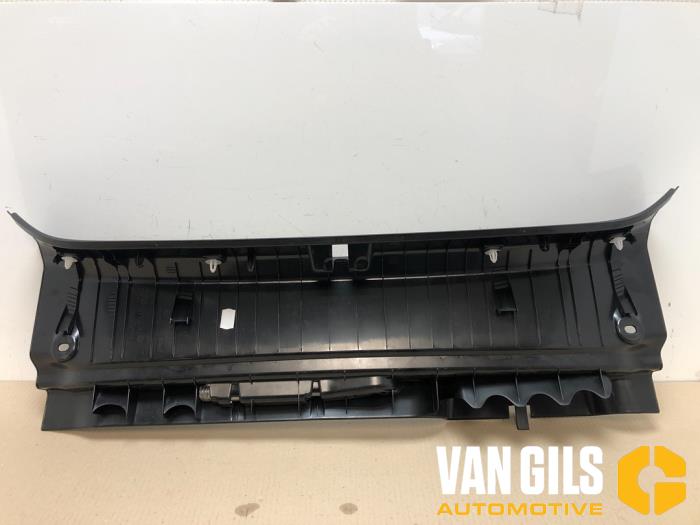Luggage compartment trim from a Mercedes-Benz E (W213) E-63 AMG S 4.0 V8 Turbo 4-Matic+ 2019