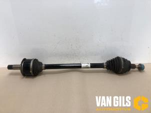 Used Drive shaft, rear left Mercedes Vito (447.6) 2.0 116 CDI 16V Price € 199,99 Margin scheme offered by Van Gils Automotive