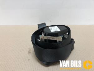 Usados Cinturón de seguridad derecha detrás Lynk &amp; Co 01 1.5 PHEV Precio € 181,49 IVA incluido ofrecido por Van Gils Automotive