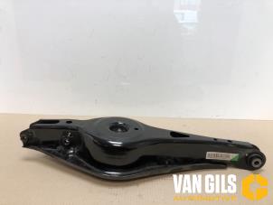 Usagé Bras de suspension arrière droit Lynk &amp; Co 01 1.5 PHEV Prix € 241,99 Prix TTC proposé par Van Gils Automotive