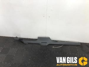 Usagé Marche-pied (list de couverture) gauche Volkswagen Golf VII (AUA) 1.4 GTE 16V Prix € 39,99 Règlement à la marge proposé par Van Gils Automotive