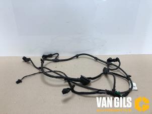 Used Pdc wiring harness Volkswagen Caddy III (2KA,2KH,2CA,2CH) 1.6 TDI 16V Price on request offered by Van Gils Automotive