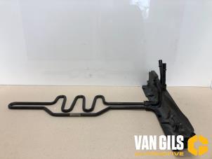 Gebrauchte Ölkühler Lenkkraftverstärker BMW 1 serie (E87/87N) 116i 1.6 16V Preis € 50,00 Margenregelung angeboten von Van Gils Automotive