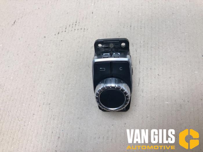 MMI switch from a Mercedes-Benz A (W176) 1.5 A-180 CDI, A-180d 16V 2014