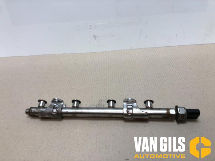 Fuel injector nozzle from a Volkswagen Golf VII (AUA) 1.2 TSI 16V 2017