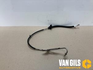 Used Fuel line Mercedes A (177.0) 2.0 A-220 Turbo 16V Price € 29,99 Margin scheme offered by Van Gils Automotive
