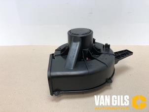 Usagé Moteur de ventilation chauffage Volkswagen Polo IV (9N1/2/3) 1.4 TDI 70 Prix € 45,00 Règlement à la marge proposé par Van Gils Automotive