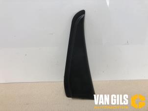Usagé Revêtement montant arrière gauche Suzuki Swift (ZA/ZC/ZD1/2/3/9) 1.3 VVT 16V Prix sur demande proposé par Van Gils Automotive