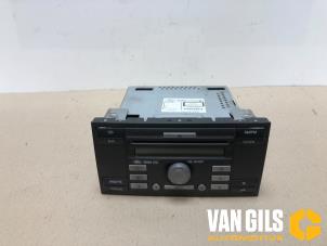 Usados Reproductor de CD y radio Ford Focus 2 1.6 16V Precio € 75,00 Norma de margen ofrecido por Van Gils Automotive