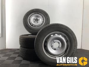 Used Set of sports wheels + winter tyres Renault Master IV (MA/MB/MC/MD/MH/MF/MG/MH) 2.3 dCi 145 16V Price € 500,00 Margin scheme offered by Van Gils Automotive