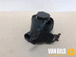 Used Rear seatbelt, right Renault Master IV (MA/MB/MC/MD/MH/MF/MG/MH) 2.3 dCi 145 16V Price € 99,99 Margin scheme offered by Van Gils Automotive