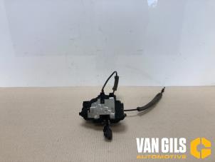 Used Front door lock mechanism 4-door, right Renault Master IV (MA/MB/MC/MD/MH/MF/MG/MH) 2.3 dCi 145 16V Price € 82,00 Margin scheme offered by Van Gils Automotive
