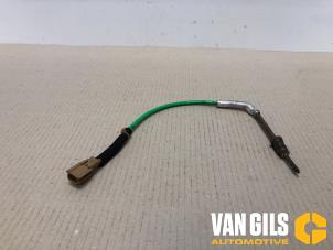 Used Exhaust heat sensor Renault Master IV (MA/MB/MC/MD/MH/MF/MG/MH) 2.3 dCi 145 16V Price € 49,99 Margin scheme offered by Van Gils Automotive