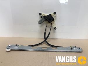 Used Window mechanism 4-door, front left Renault Master IV (MA/MB/MC/MD/MH/MF/MG/MH) 2.3 dCi 145 16V Price € 49,99 Margin scheme offered by Van Gils Automotive