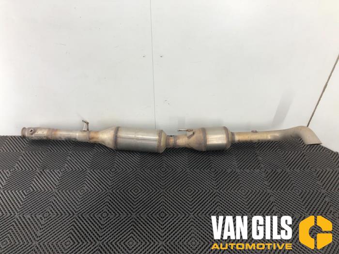 Catalytic converter from a Renault Master IV (MA/MB/MC/MD/MH/MF/MG/MH) 2.3 dCi 145 16V 2022