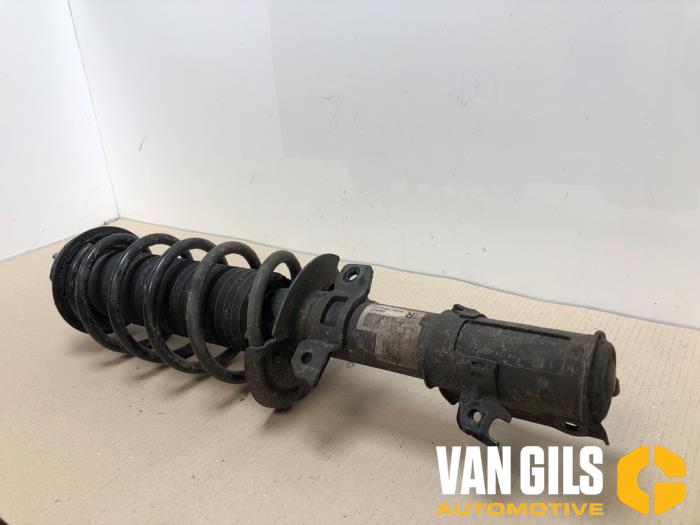 Front shock absorber rod, right from a Ford Fiesta 7 1.1 Ti-VCT 12V 85 2018