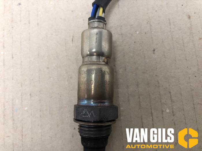 Lambda probe from a Volkswagen Golf Sportsvan (AUVS) 2.0 TDI 150 16V 2017