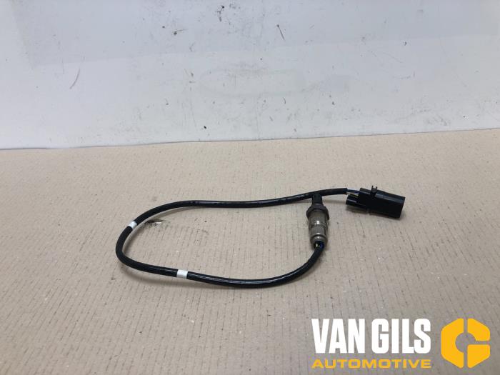 Lambda probe from a Volkswagen Golf Sportsvan (AUVS) 2.0 TDI 150 16V 2017