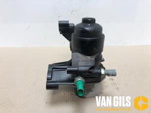 Usados Filtro de aceite Volkswagen Touran (5T1) Precio de solicitud ofrecido por Van Gils Automotive