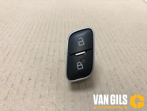 Used Central locking switch Ford Fiesta 7 1.1 Ti-VCT 12V 85 Price on request offered by Van Gils Automotive