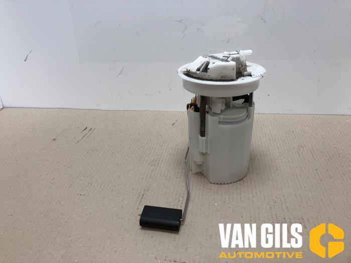 Usagé Pompe à carburant Ford Fiesta 7 1.1 Ti-VCT 12V 85 Prix sur demande proposé par Van Gils Automotive