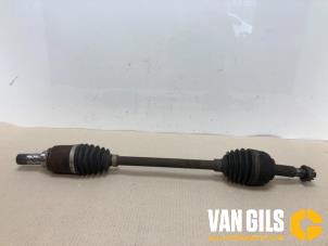 Used Front drive shaft, left Renault Clio III (BR/CR) 1.2 16V 75 Price on request offered by Van Gils Automotive