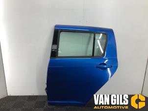 Używane Drzwi lewe tylne wersja 4-drzwiowa Suzuki Swift (ZA/ZC/ZD1/2/3/9) 1.3 VVT 16V Cena € 150,00 Procedura marży oferowane przez Van Gils Automotive