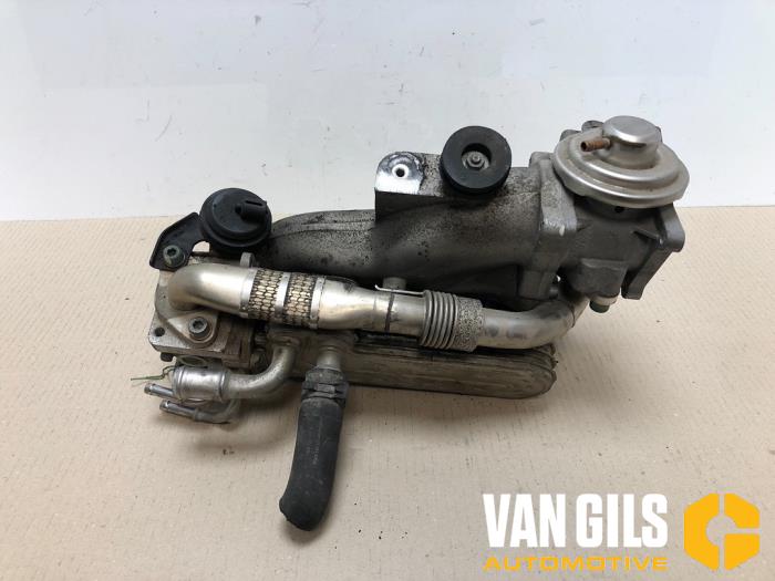 EGR cooler from a Volkswagen Golf Plus (5M1/1KP) 1.9 TDI 105 2006