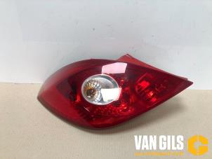 Gebrauchte Rücklicht links Opel Corsa D 1.4 16V Twinport LPG Preis auf Anfrage angeboten von Van Gils Automotive
