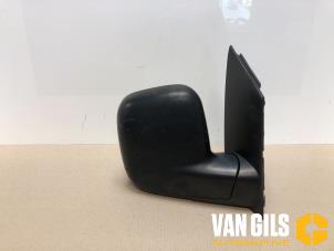 Used Wing mirror, right Volkswagen Caddy III (2KA,2KH,2CA,2CH) 2.0 SDI Price € 50,00 Margin scheme offered by Van Gils Automotive