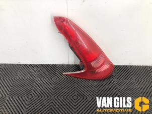 Used Taillight, left Peugeot 206 SW (2E/K) 1.4 Price € 45,00 Margin scheme offered by Van Gils Automotive