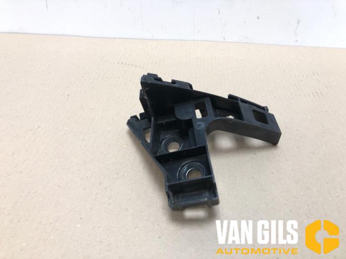 Usados Soporte de parachoques derecha detrás Volkswagen Golf VII (AUA) 1.4 GTE 16V Precio € 30,00 Norma de margen ofrecido por Van Gils Automotive