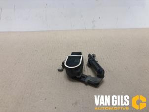 Used Xenon height adjustment BMW 5 serie (F10) 528i 24V Price on request offered by Van Gils Automotive
