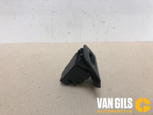 Used Ignition switch BMW 1 serie (E87/87N) 120d 16V Price on request offered by Van Gils Automotive