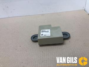 Usados Amplificador de antena BMW 1 serie (E87/87N) 120d 16V Precio de solicitud ofrecido por Van Gils Automotive