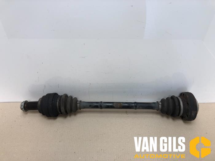 Drive shaft, rear left from a BMW 1 serie (E87/87N) 120d 16V 2007