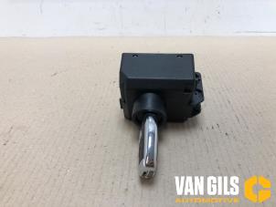 Used Ignition lock + key Mercedes A (W176) 1.5 A-180 CDI, A-180d 16V Price € 149,99 Margin scheme offered by Van Gils Automotive
