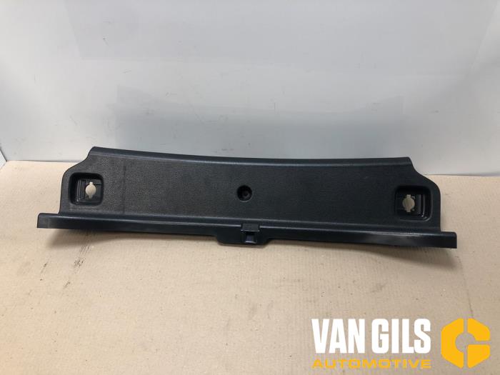 Cover strike rear from a Mercedes-Benz A (W176) 1.5 A-180 CDI, A-180d 16V 2014