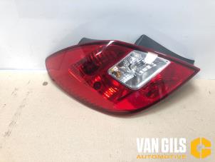 Gebrauchte Rücklicht links Opel Corsa D 1.2 16V Preis auf Anfrage angeboten von Van Gils Automotive