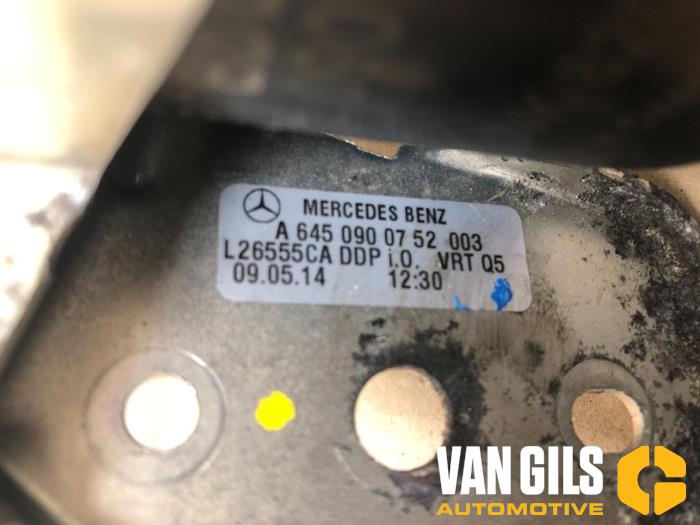 Filtre carburant d'un Mercedes-Benz A (W176) 1.5 A-180 CDI, A-180d 16V 2014
