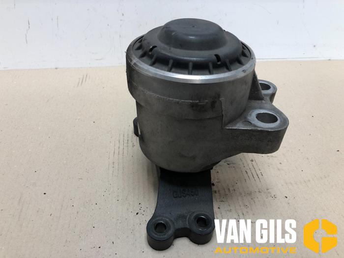 Engine mount from a Ford Transit Custom 2.2 TDCi 16V 2014