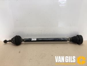 Used Front drive shaft, right Volkswagen Caddy III (2KA,2KH,2CA,2CH) 2.0 SDI Price € 74,99 Margin scheme offered by Van Gils Automotive