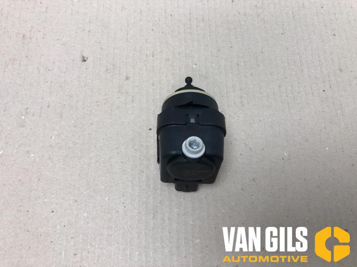 Height control switch Toyota Aygo 1.0 12V VVT-i - 20B605FT2 TOYOTA