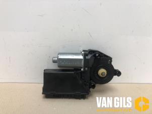 Used Front wiper motor Audi A4 (B7) 2.0 TDI 16V Price € 50,00 Margin scheme offered by Van Gils Automotive